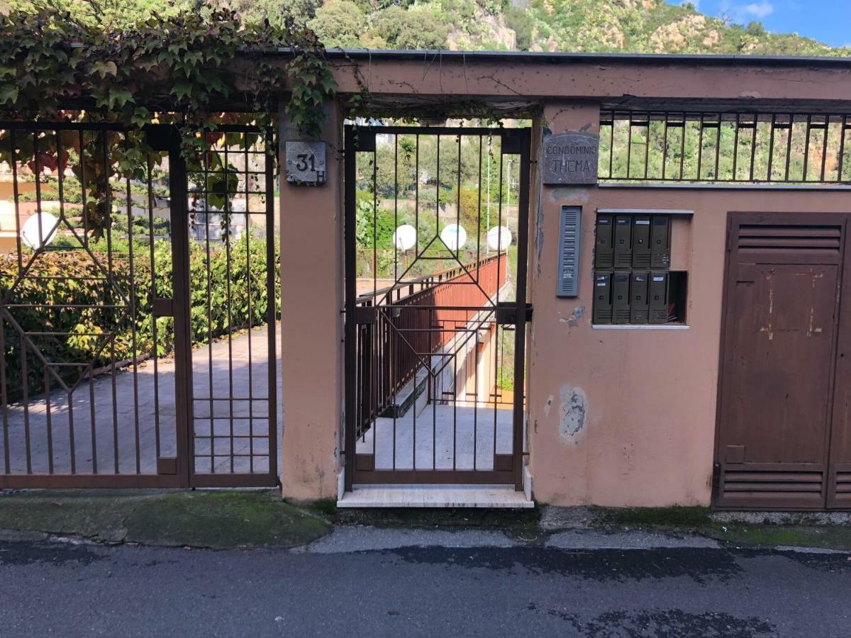 La Casa Di Andrea Lägenhet Taormina Exteriör bild
